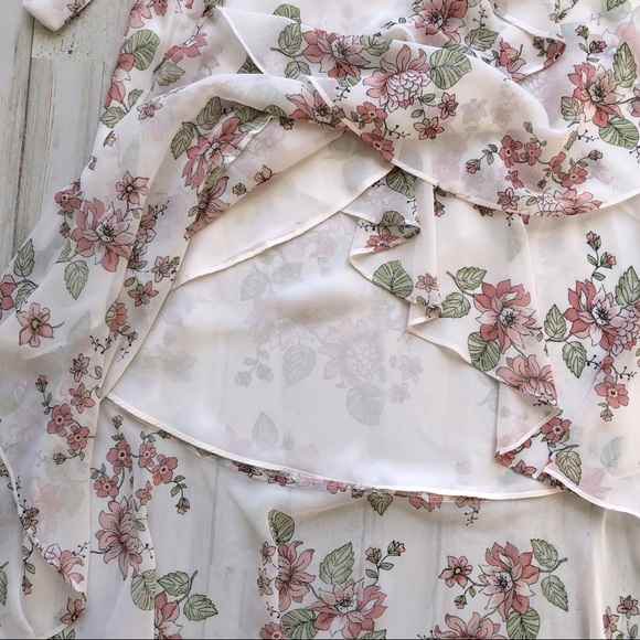 NWT Chelsea & Violet Wrap Skirt Floral Size Medium - Picture 14 of 14